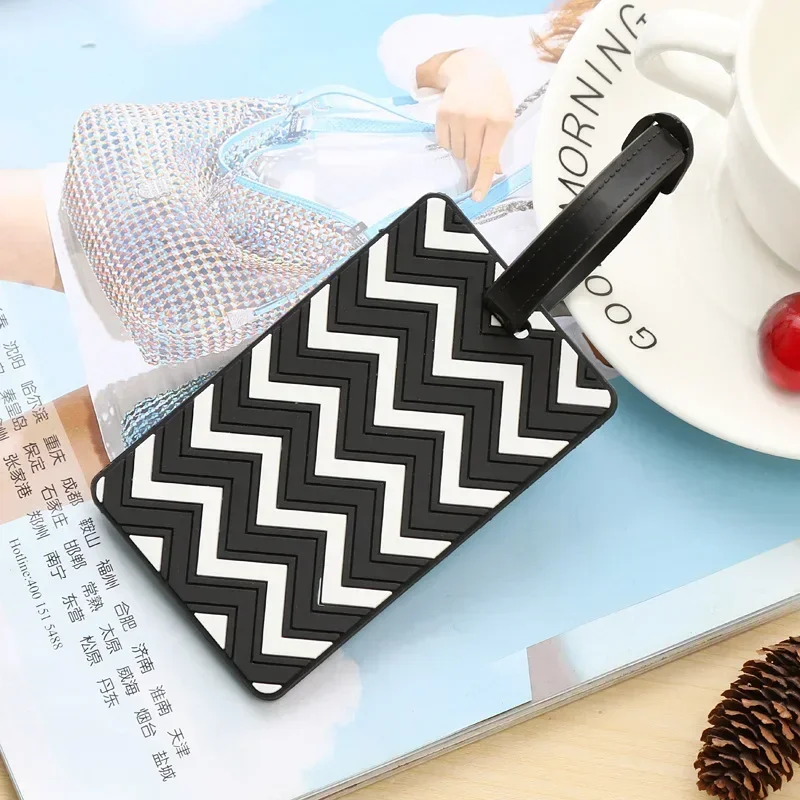 Геометрические багажные бирки  – обзор и цена Women Accessories Name